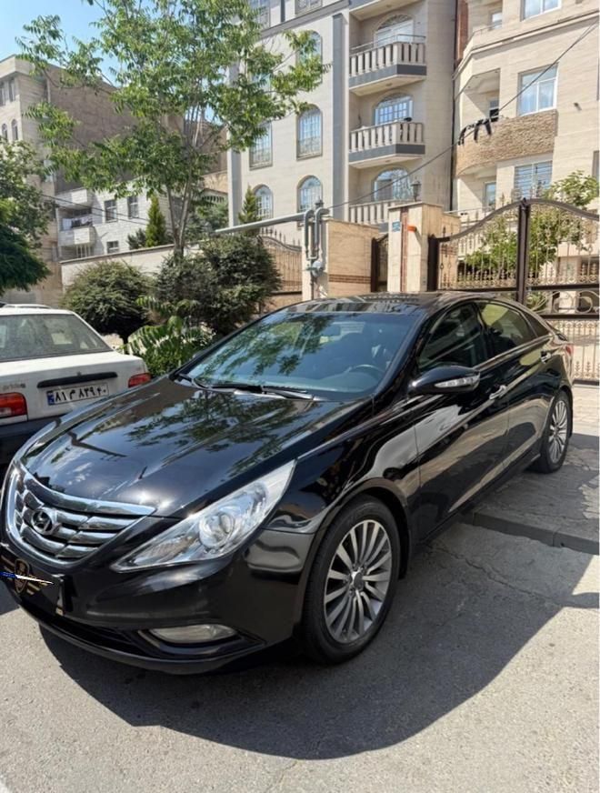 هیوندای سوناتا فول YF - 2013