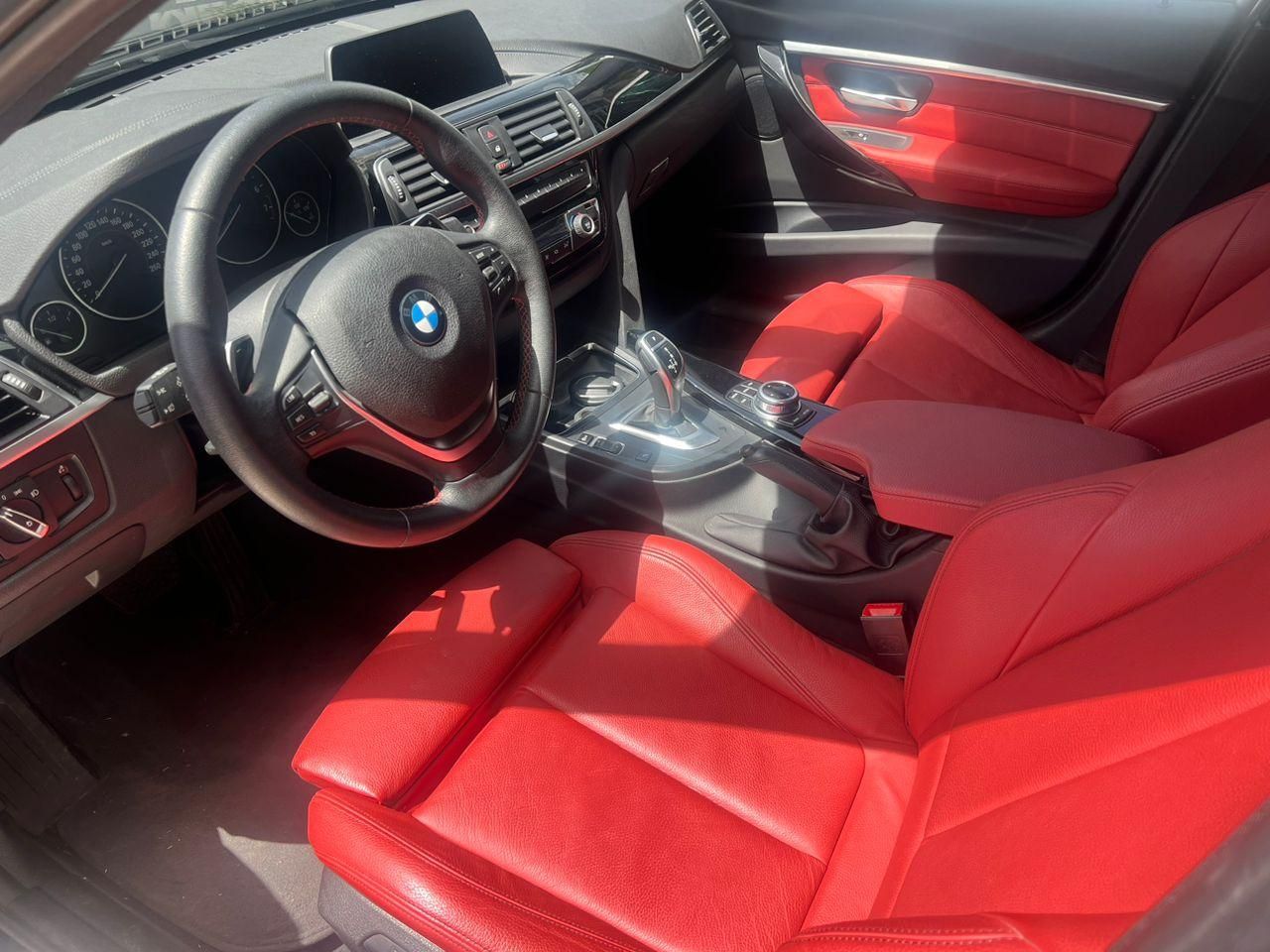 ب ام و سری 3 سدان 320i - 2018