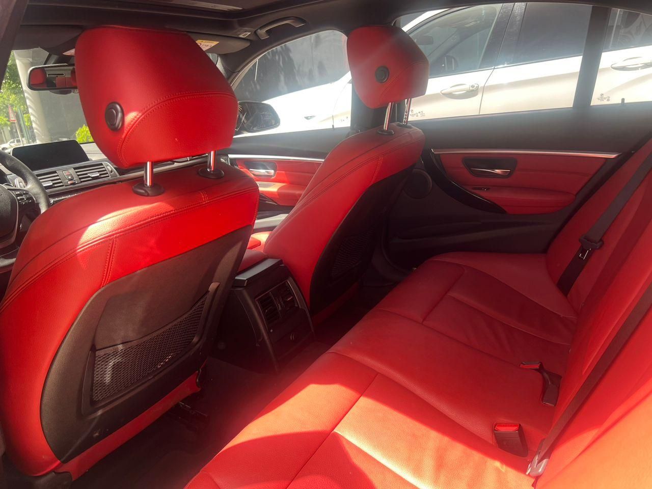 ب ام و سری 3 سدان 320i - 2018