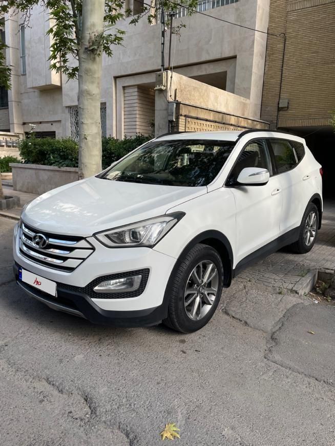 هیوندای سانتافه 4 سیلندر دو دیفرانسیل - 2014