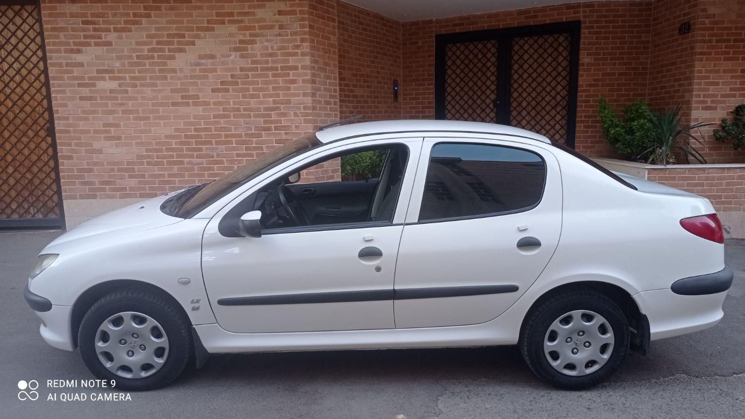 پژو 206 SD v8 - 1400
