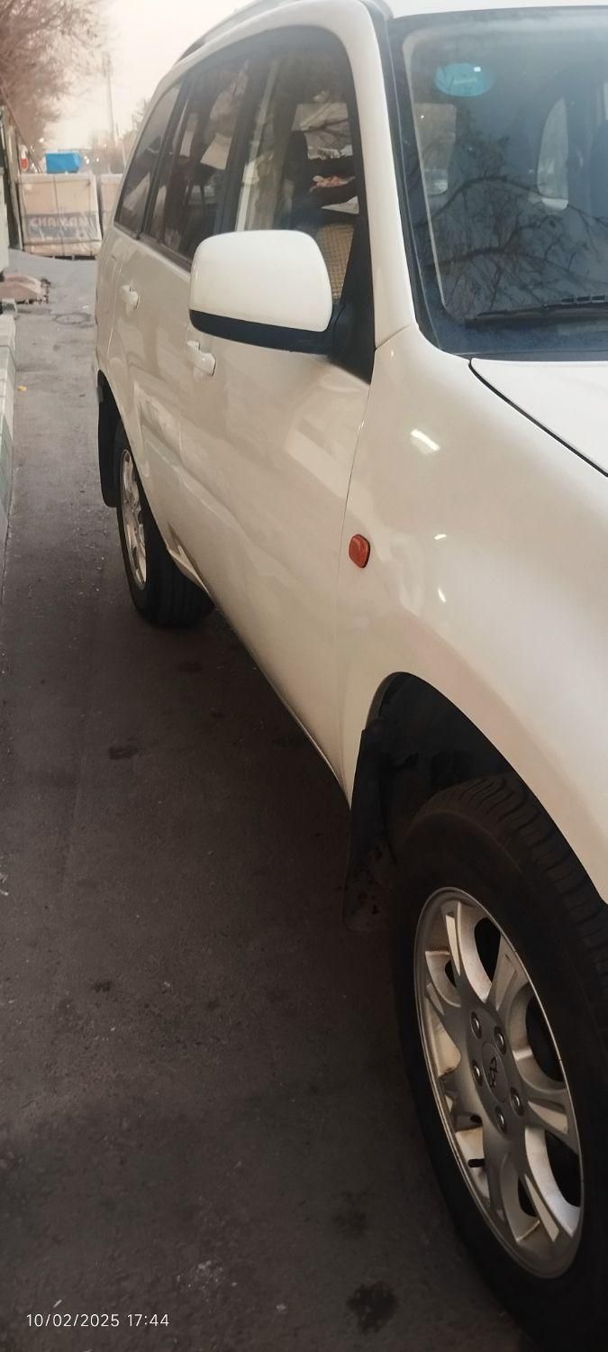 ام وی ام X33 دنده‌ای ساده - 2012