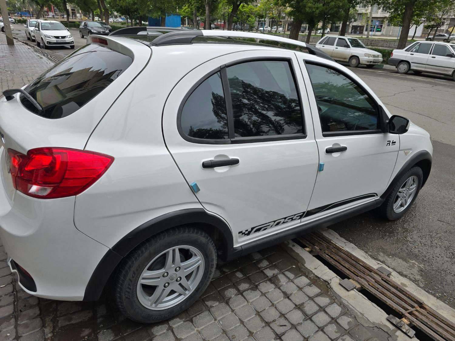کوییک R دنده‌ای - 1399