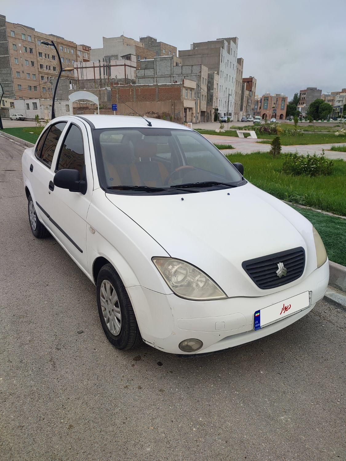 تیبا صندوق دار EX - 1395