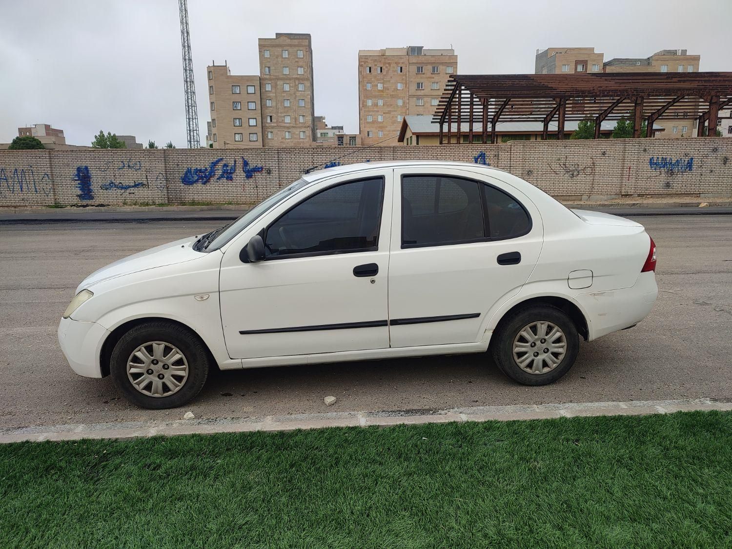 تیبا صندوق دار EX - 1395