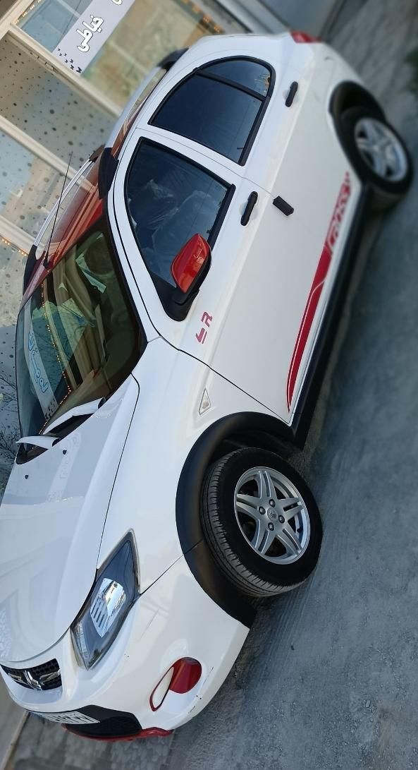 خودرو کوییک، R آگهی ann_18049885