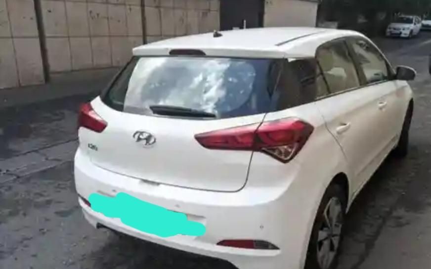 هیوندای i20 فول وارداتی - 2015