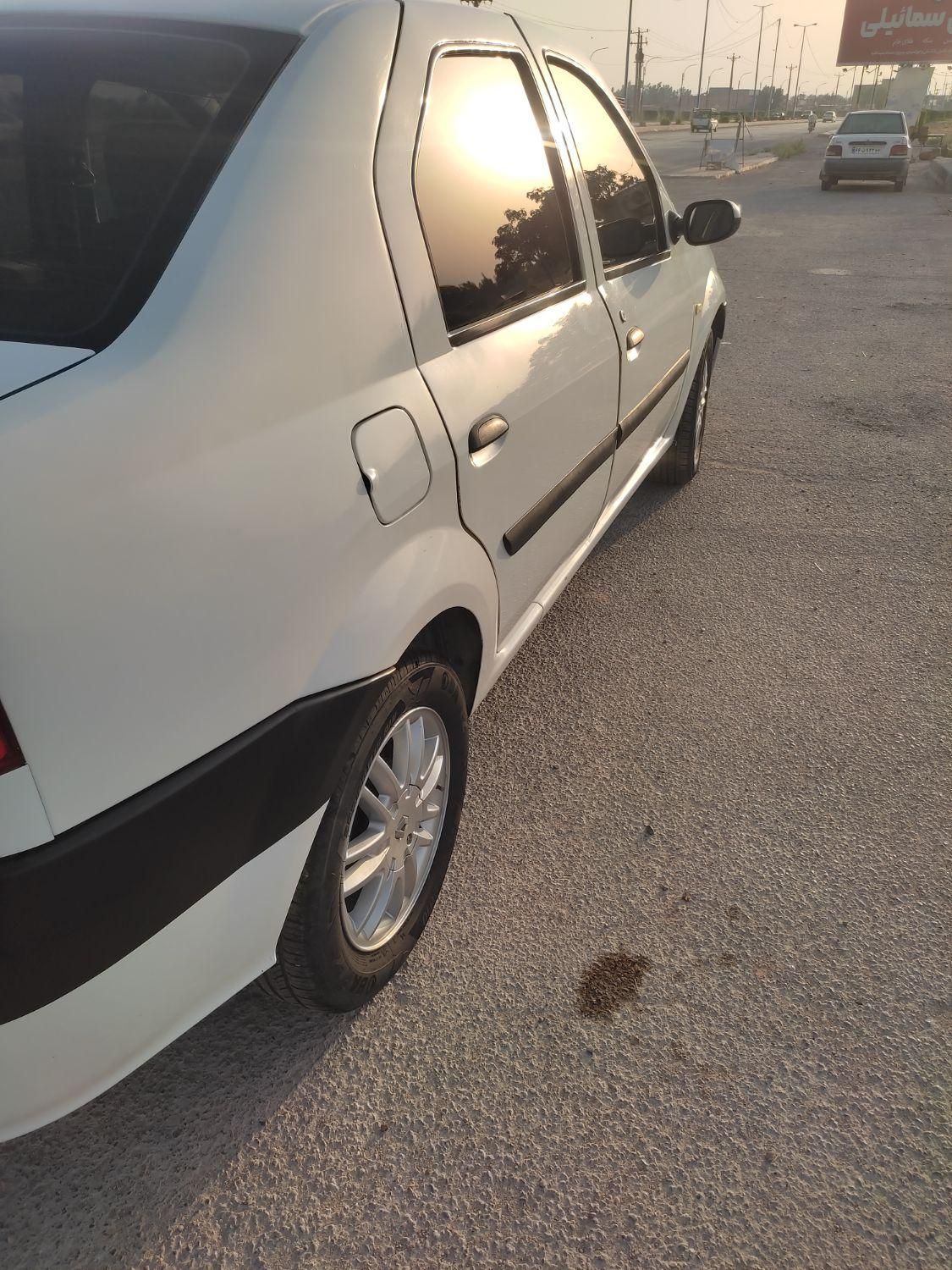 خودرو رنو، پارس تندر آگهی ann_18051696