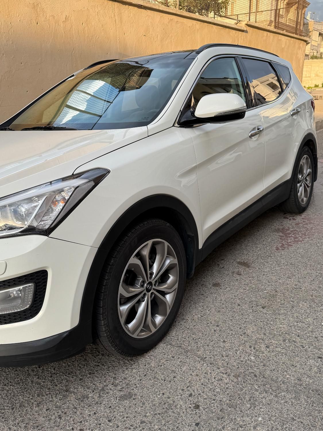 خودرو هیوندای، سانتافه آگهی ann_18051760