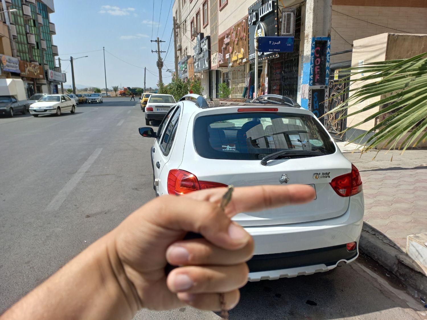 خودرو کوییک، R آگهی ann_18052145