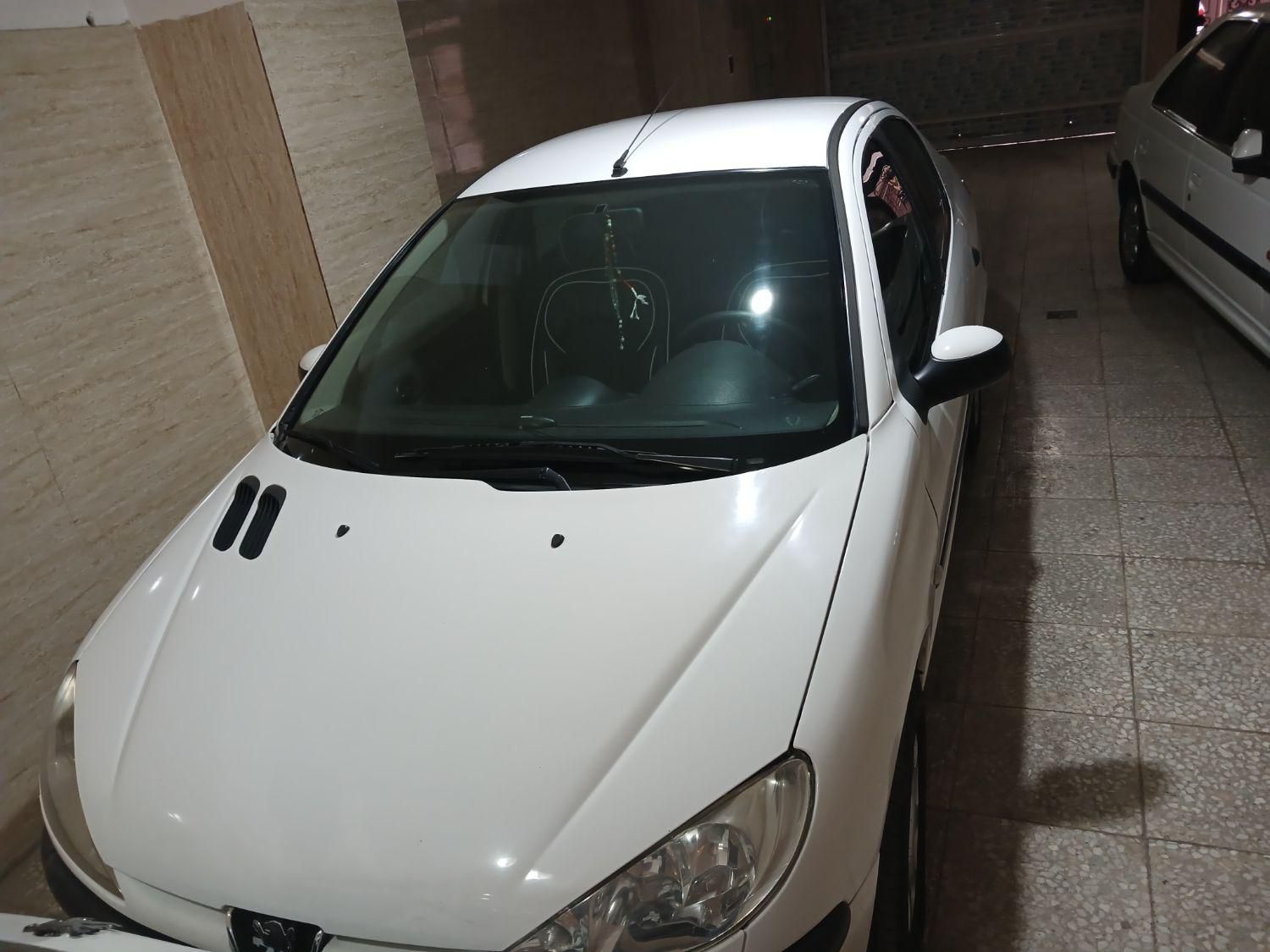 پژو 206 SD v8 - 1390