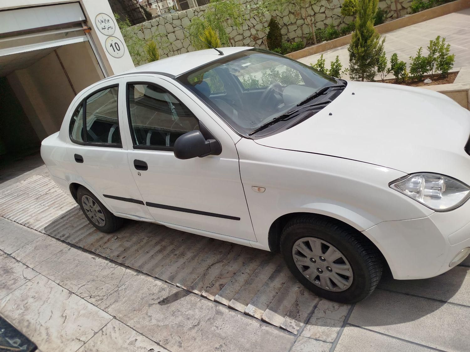 تیبا صندوق دار SX - 1398