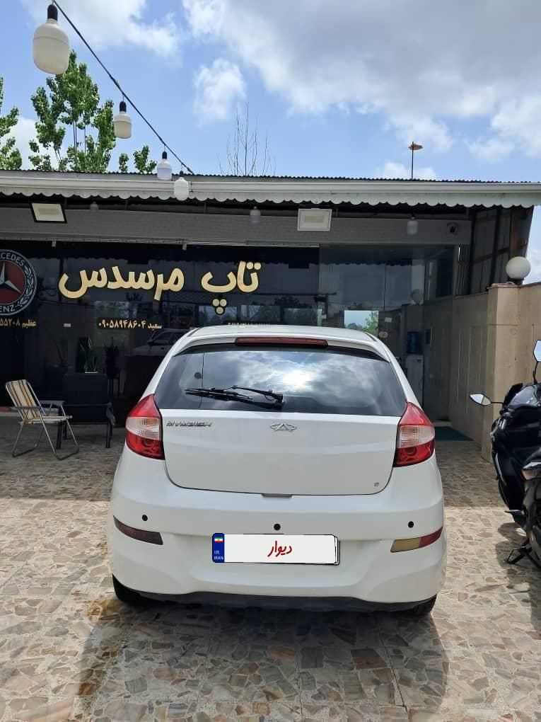 ام وی ام 315 هاچ بک ساده دنده ای - 2012