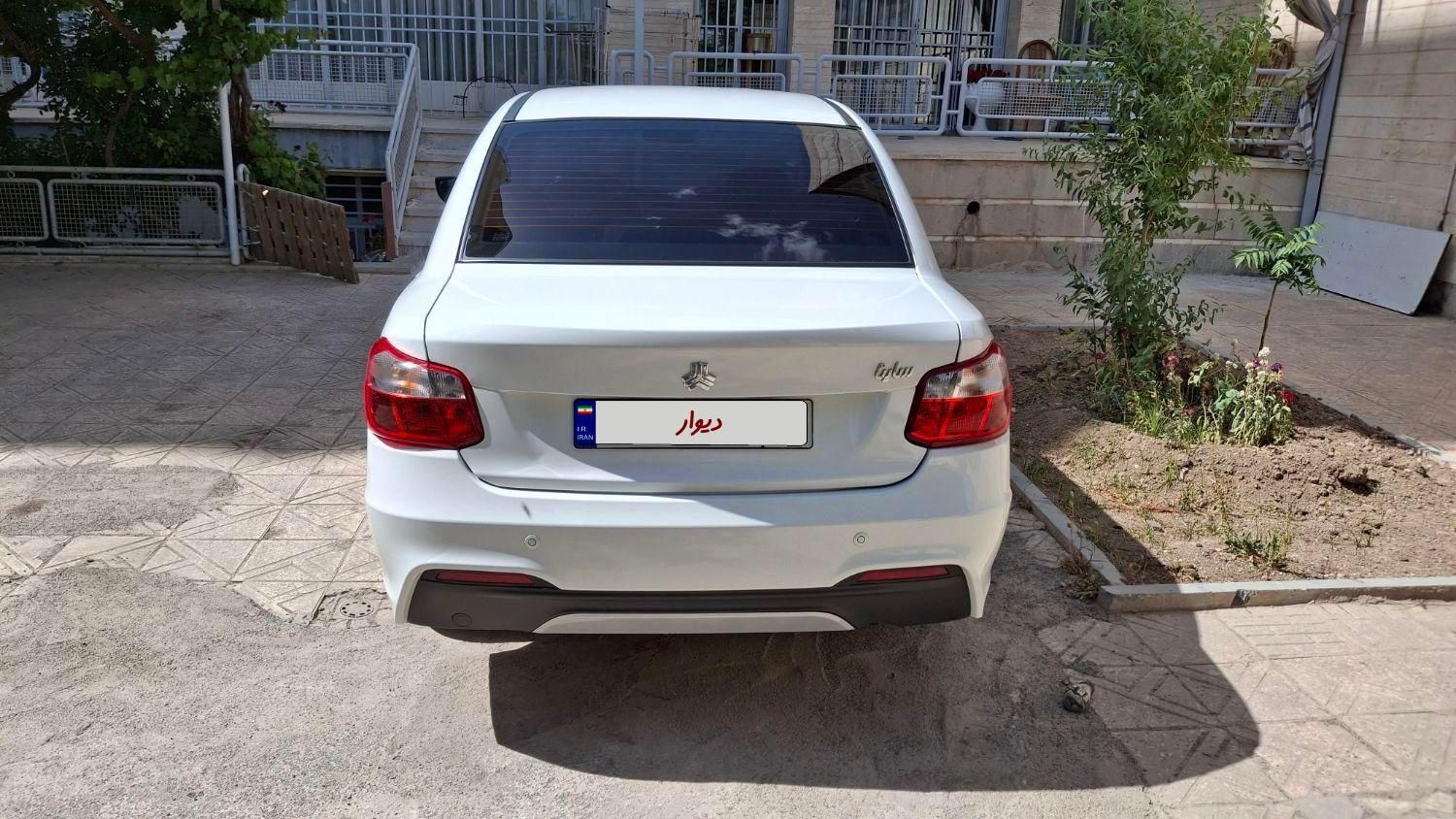 ساینا S دنده ای بنزینی - 1401