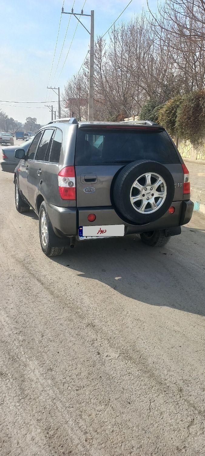 ام وی ام X33 دنده‌ای ساده - 2012