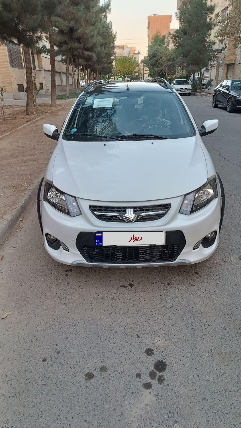 خودرو کوییک، R آگهی ann_18054732