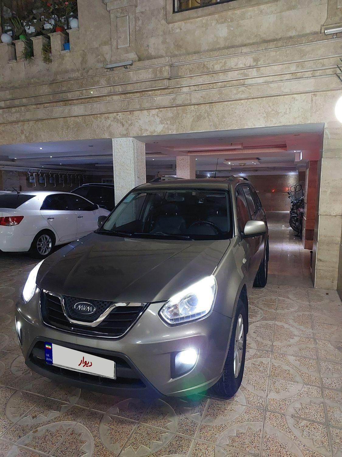 خودرو ام وی ام، X33 آگهی ann_18055295