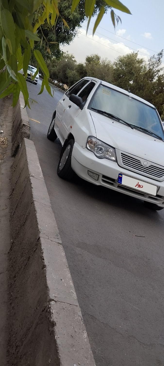 خودرو پراید، 111 آگهی ann_18056371