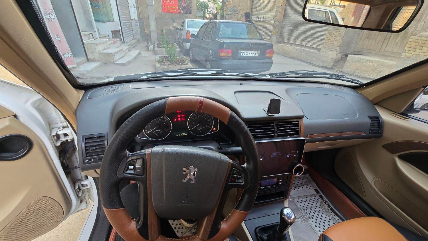 پژو پارس XU7P - 1402