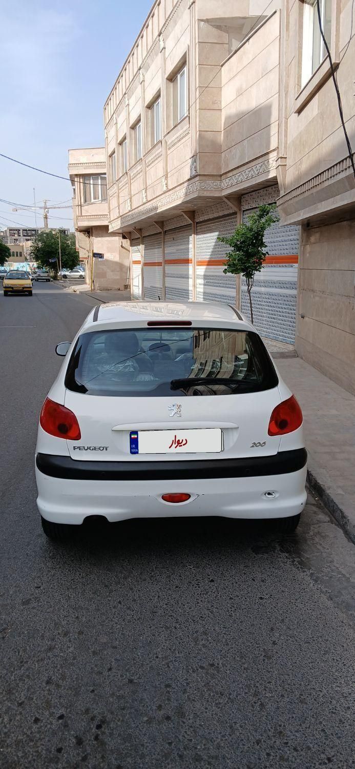 پژو 206 تیپ 3 - 1396