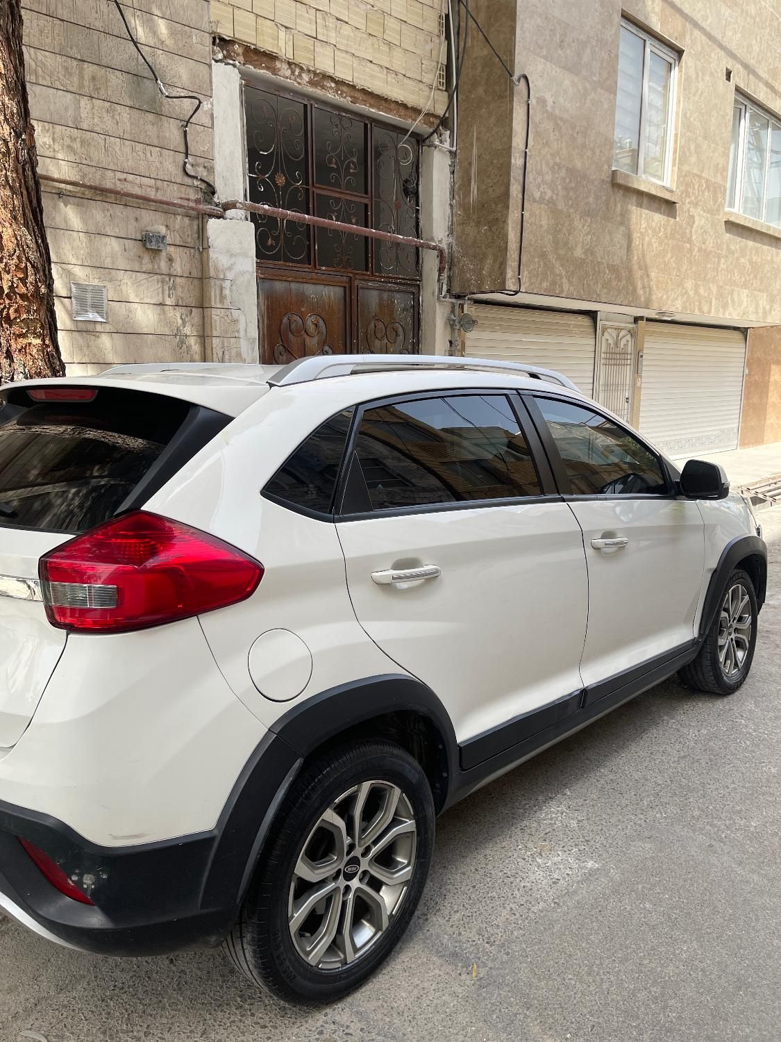 خودرو ام وی ام، X22 آگهی ann_18056987