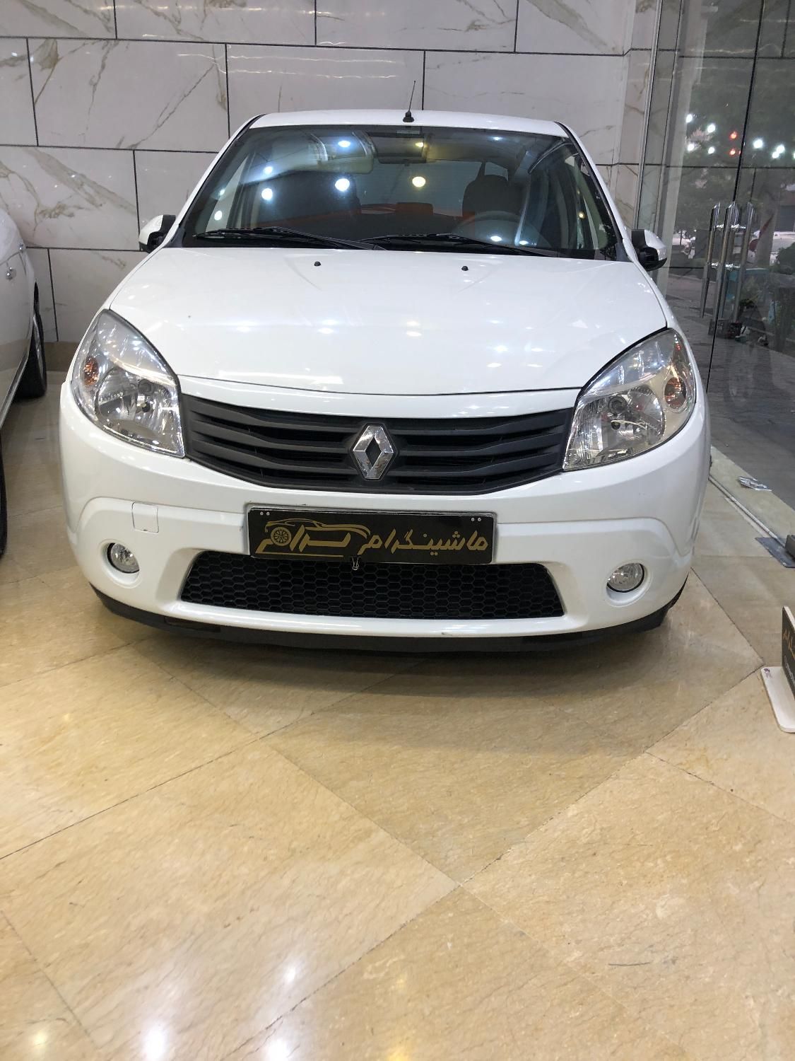 خودرو رنو، ساندرو آگهی ann_18057393