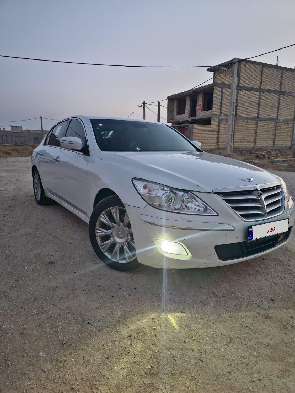 هیوندای جنسیس فول - 2011