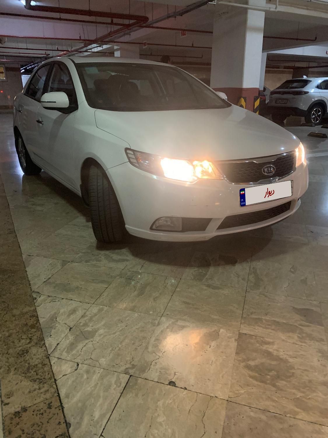 خودرو کیا، سراتو مونتاژ آگهی ann_18059363