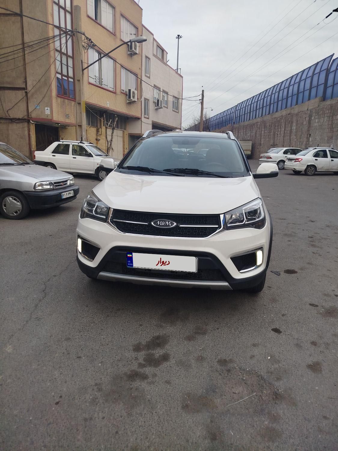 خودرو ام وی ام، X22 آگهی ann_18059376