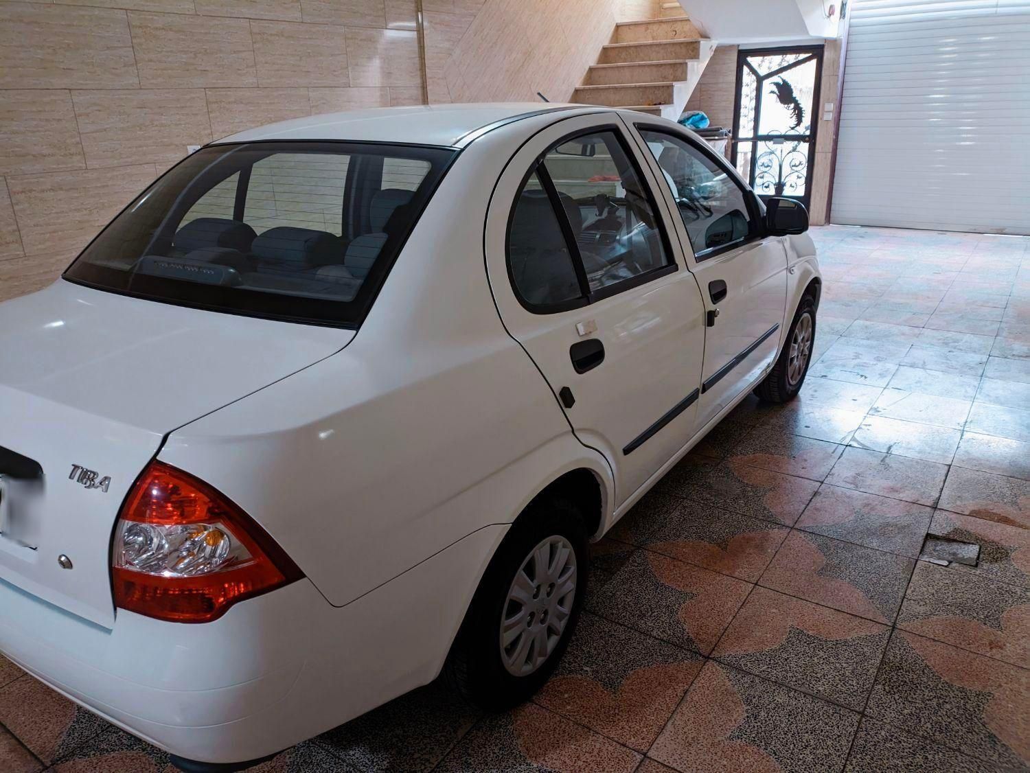 تیبا صندوق دار SX - 1400