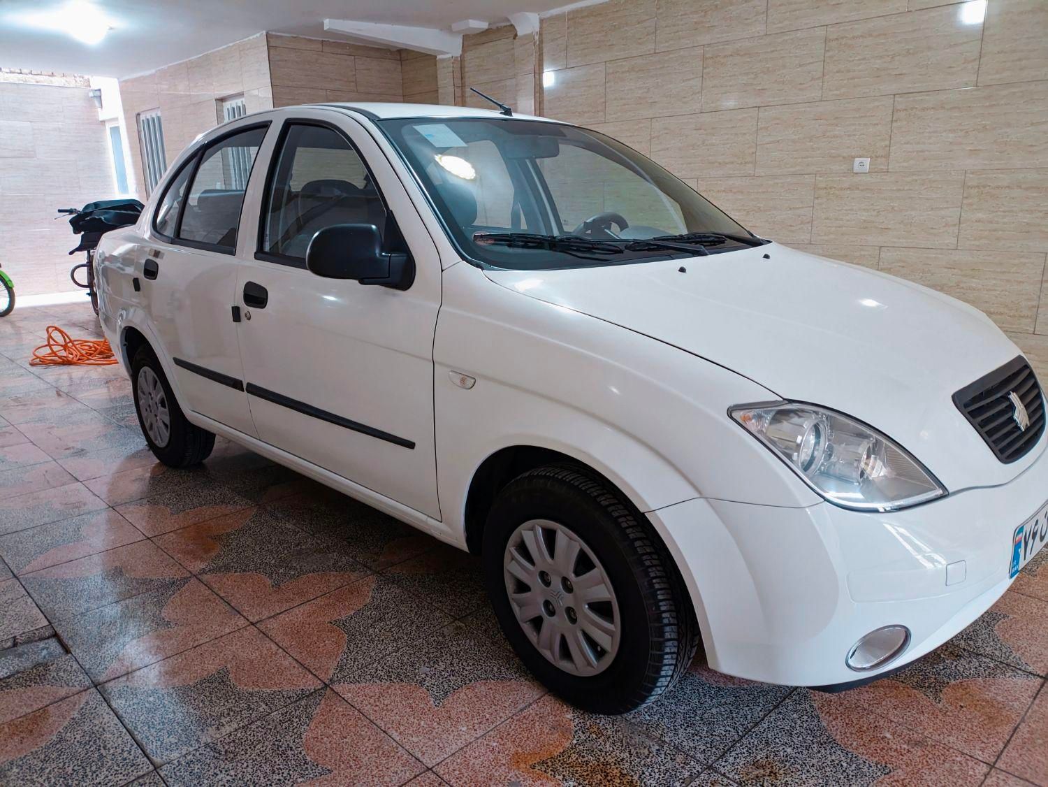 تیبا صندوق دار SX - 1400