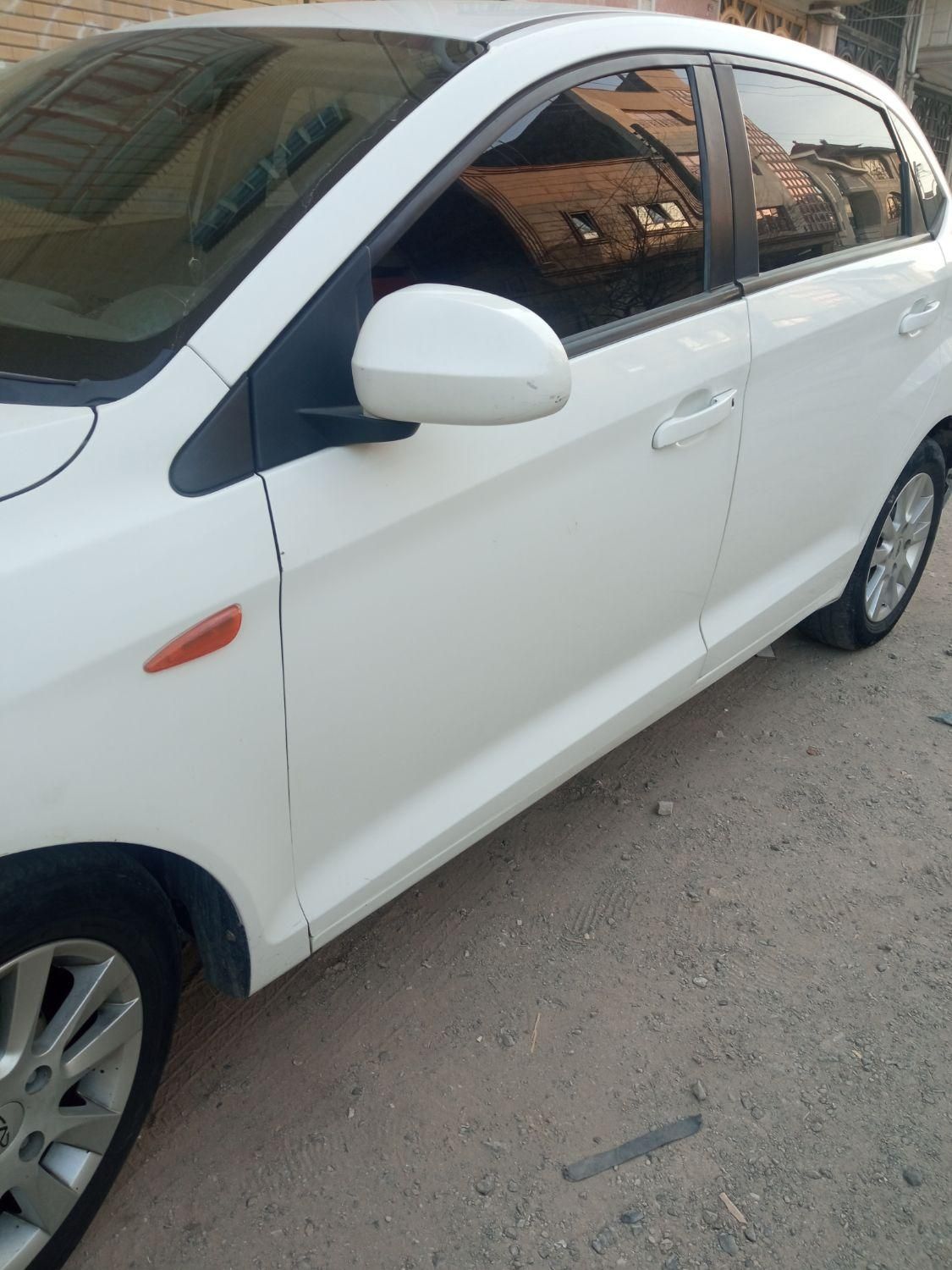 ام وی ام 315 هاچ بک ساده دنده ای - 2015