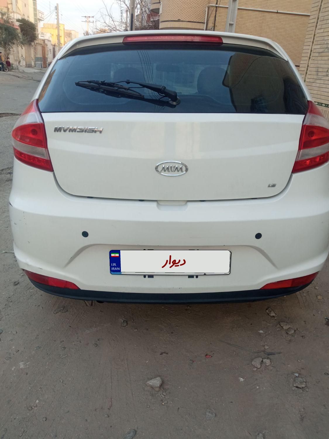 ام وی ام 315 هاچ بک ساده دنده ای - 2015