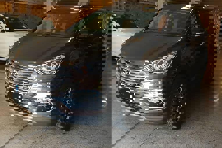 خودرو هیوندای، سانتافه آگهی ann_18063054