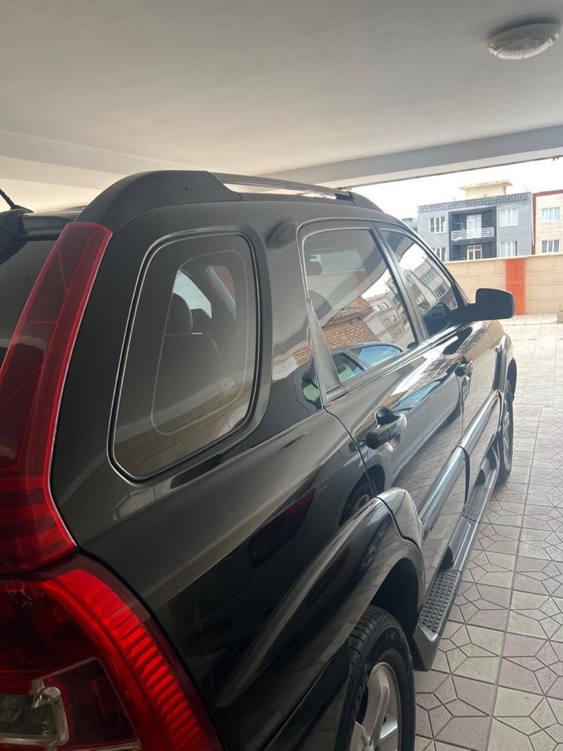 کیا اسپورتیج 6 سیلندر 2700cc - 2010