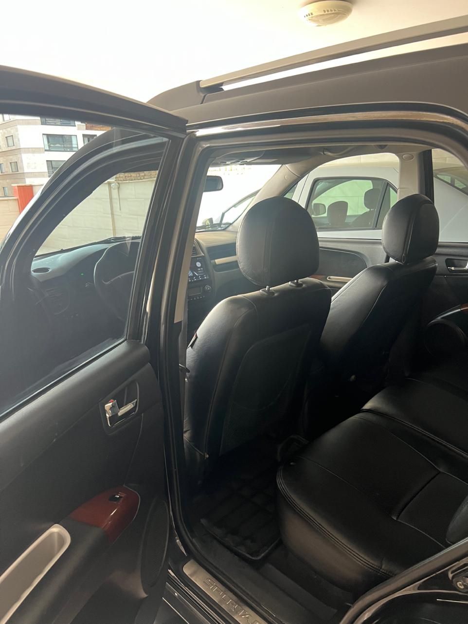 کیا اسپورتیج 6 سیلندر 2700cc - 2010
