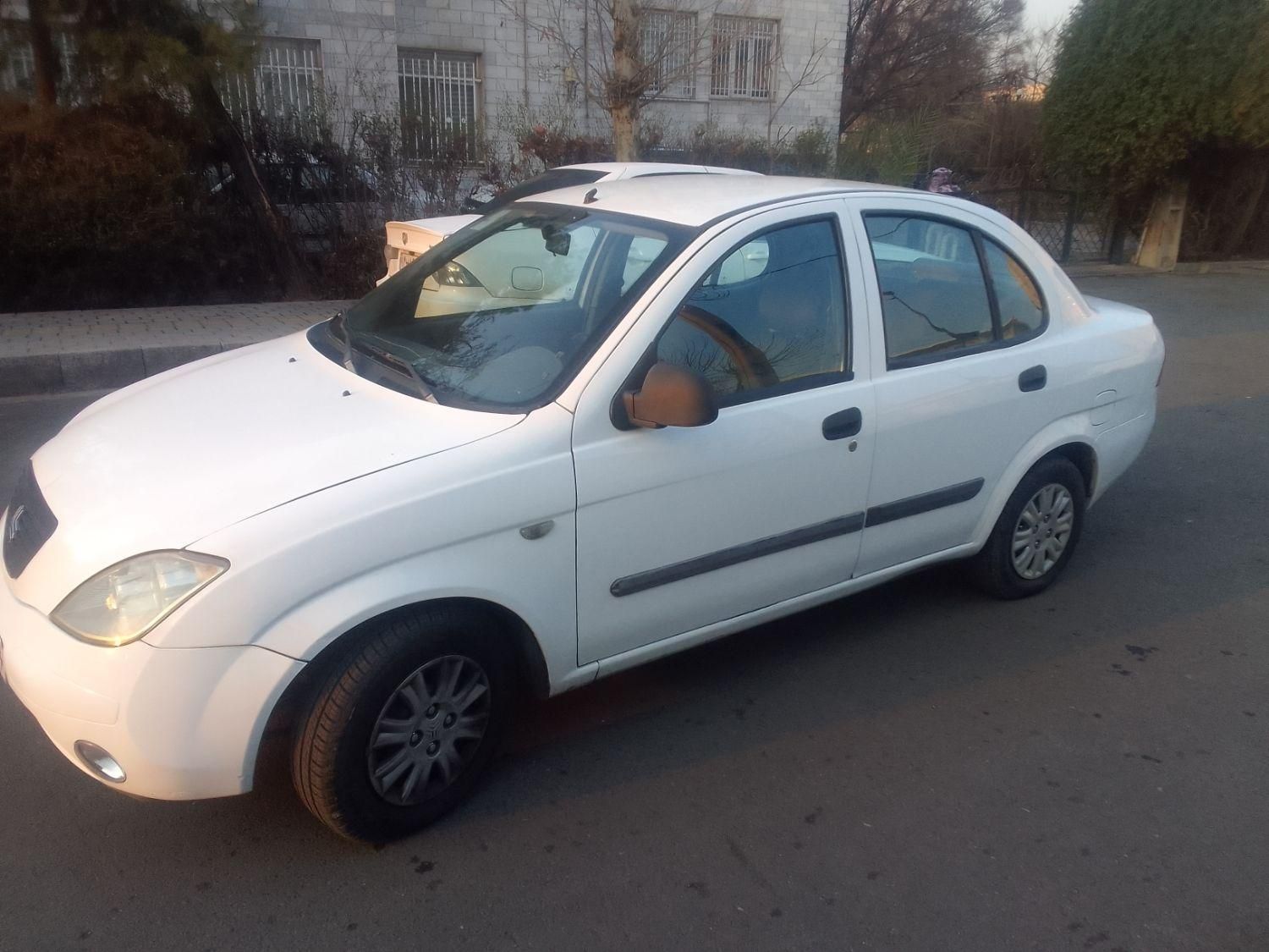 تیبا صندوق دار SX - 1395