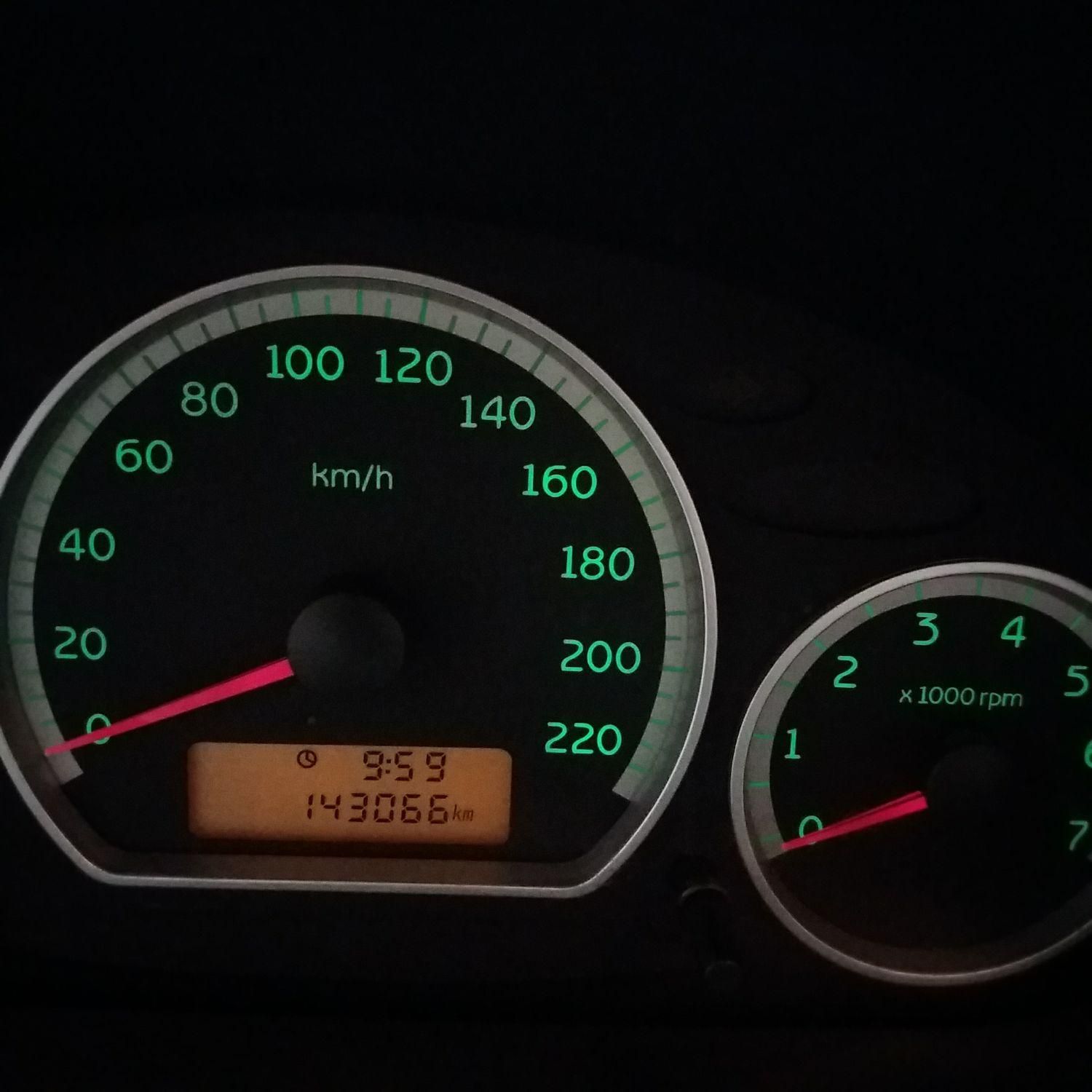 ام وی ام 110 چهار سیلندر دنده ای - 2012