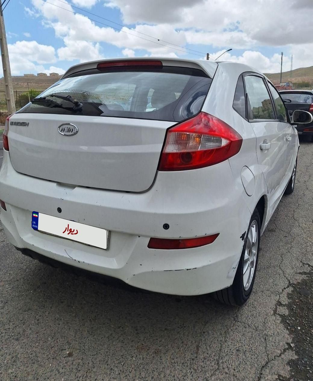 ام وی ام 315 هاچ بک ساده دنده ای - 2014