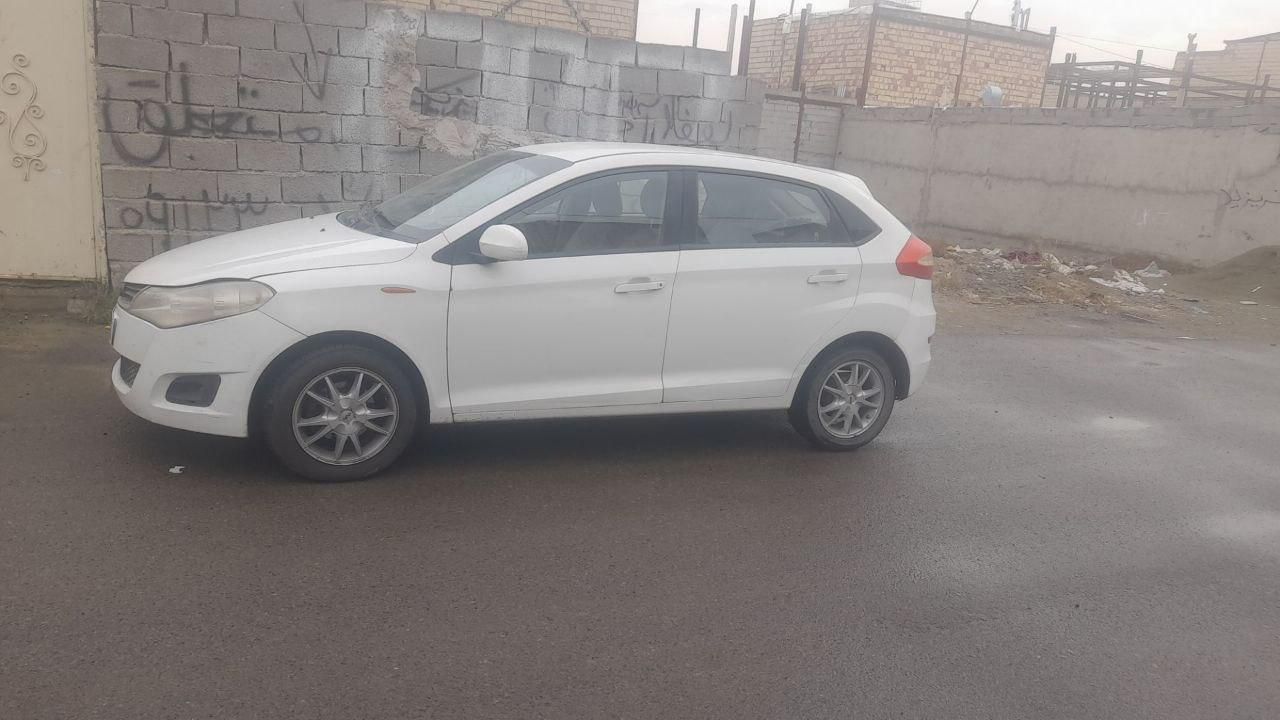 ام وی ام 315 هاچ بک ساده دنده ای - 2014