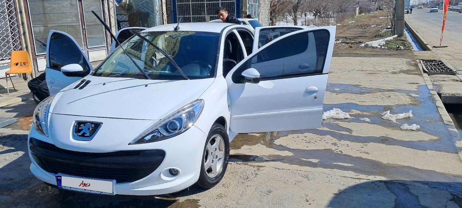 پژو 207 دنده‌ای - 1401