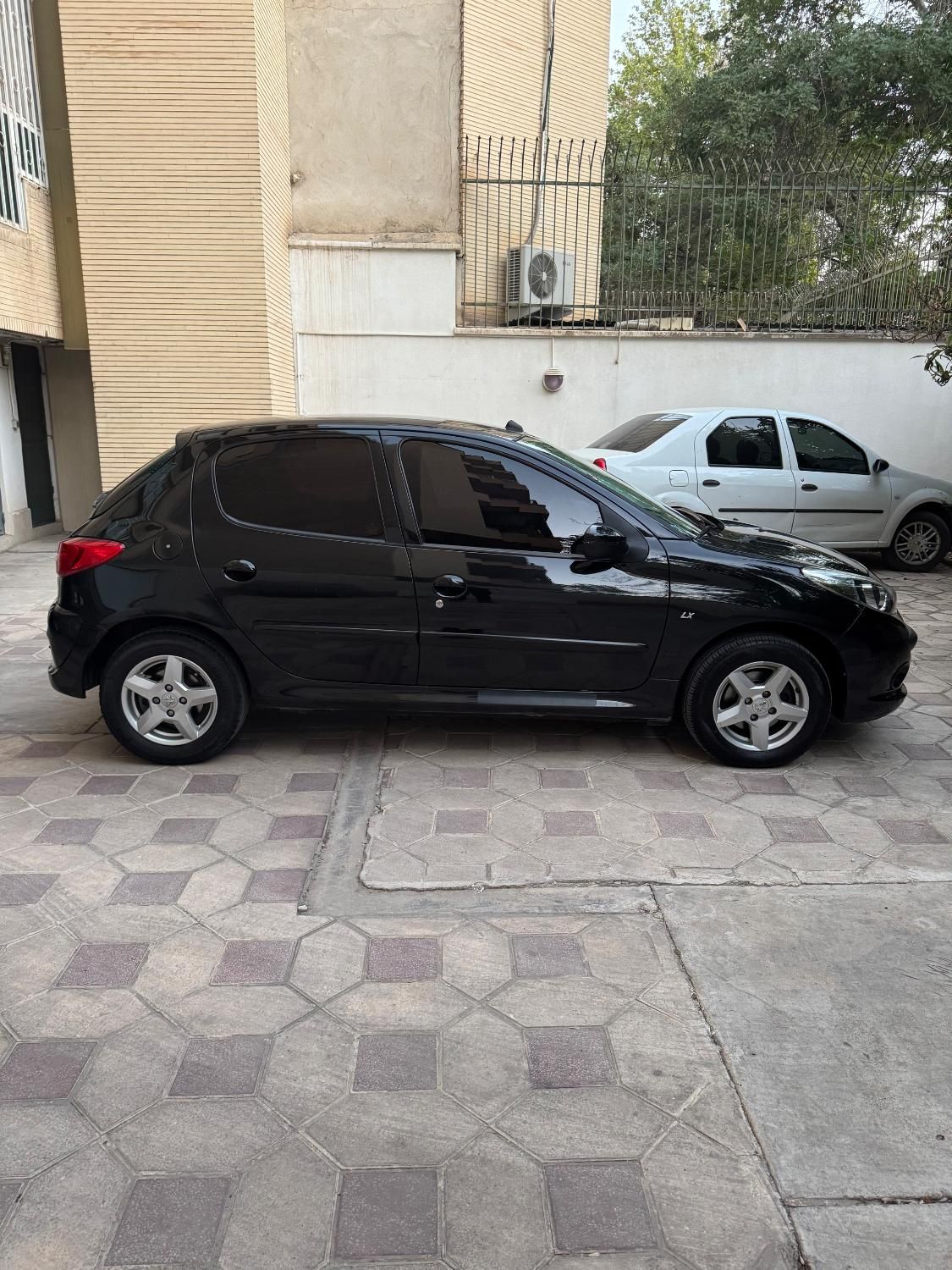 پژو 207 دنده‌ای - 1400