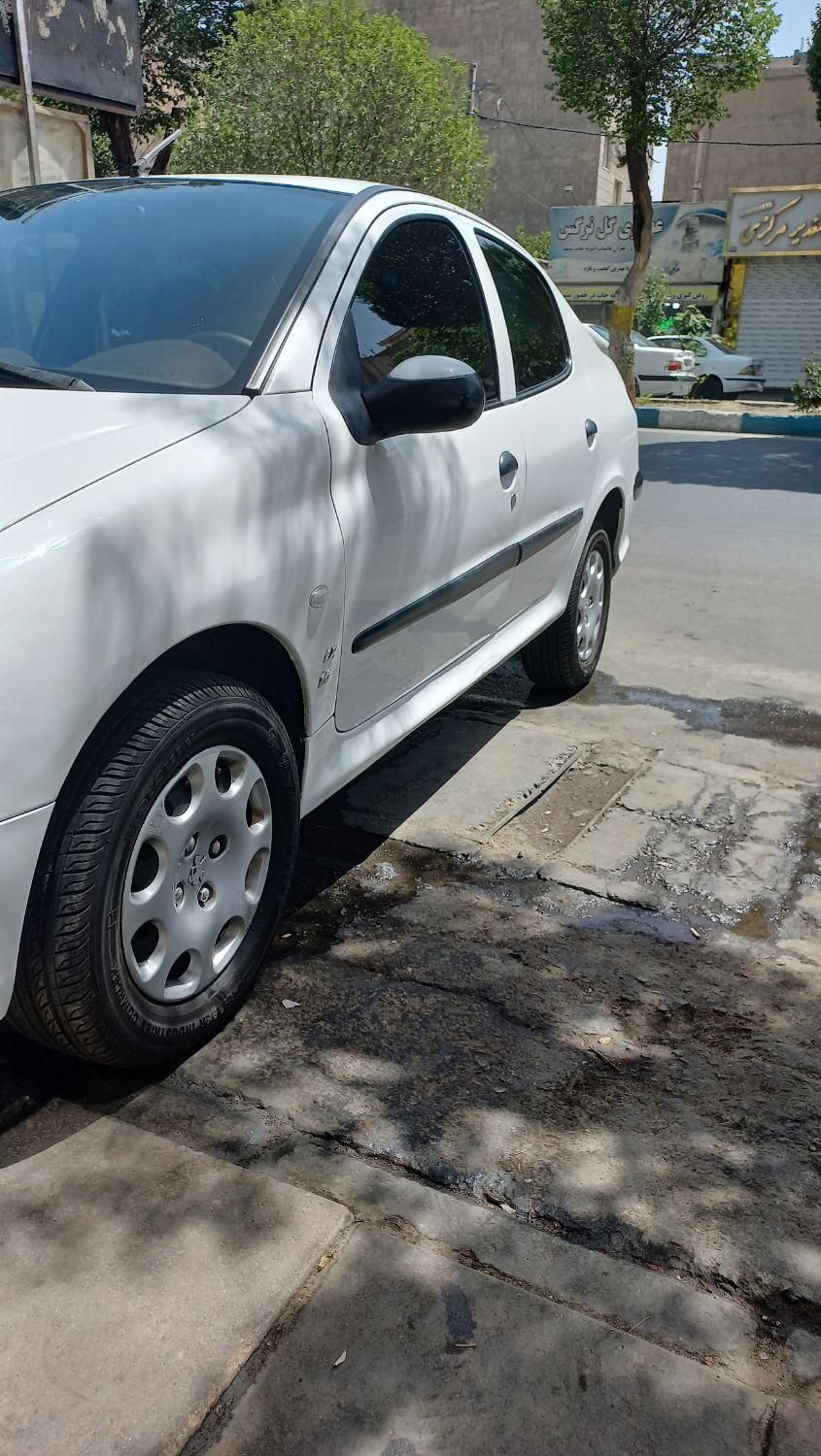 پژو 206 SD v8 - 1396