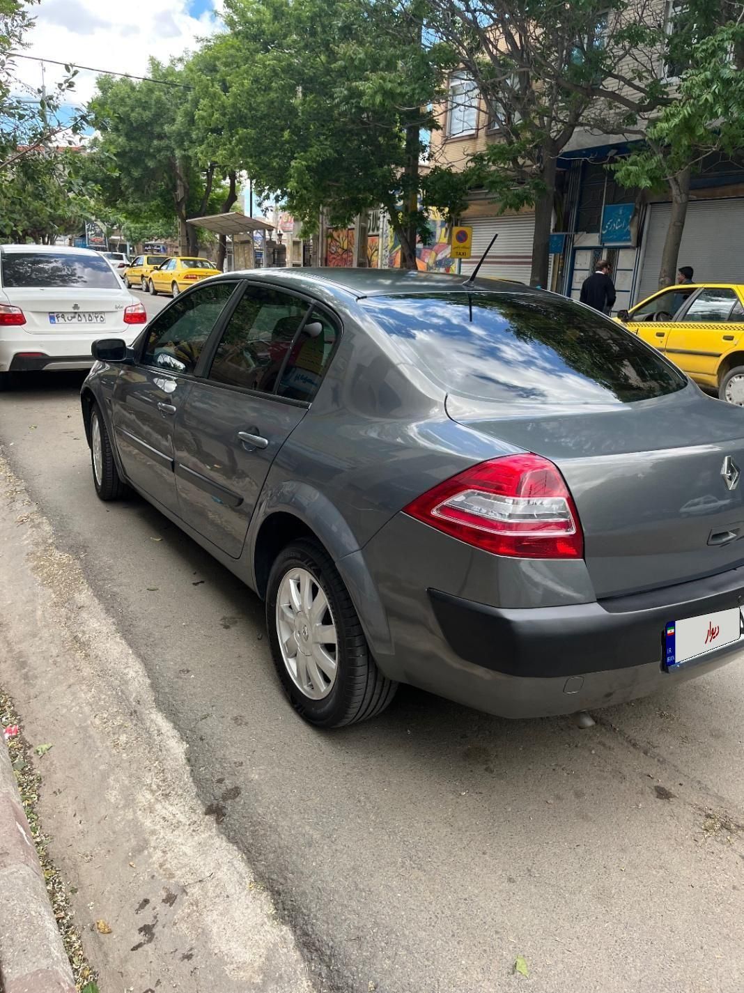 رنو مگان دنده‌ای 1600 - 2006
