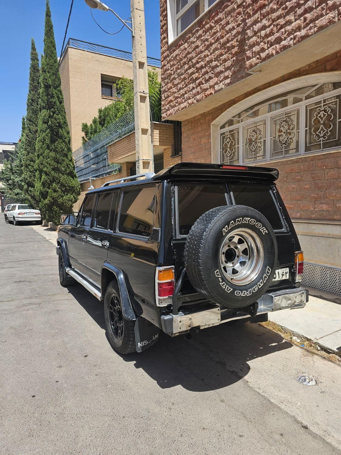 نیسان پاترول چهار درب 6 سیلندر - 1995