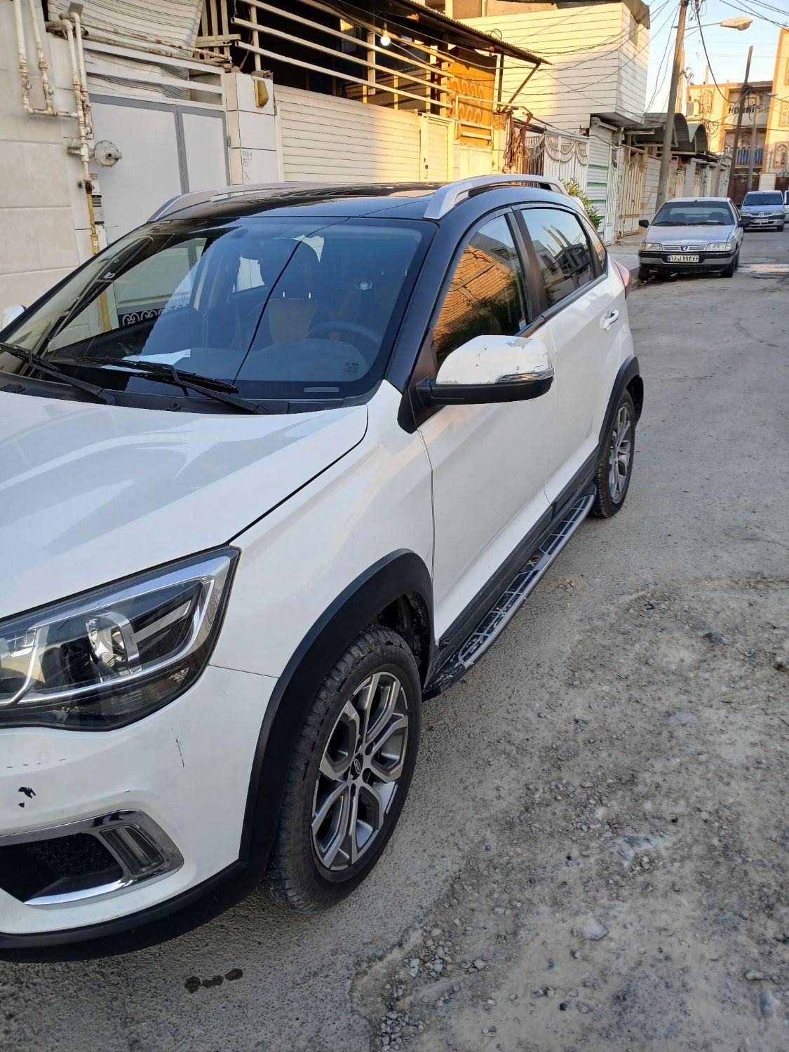 خودرو ام وی ام، X22 آگهی ann_18068579