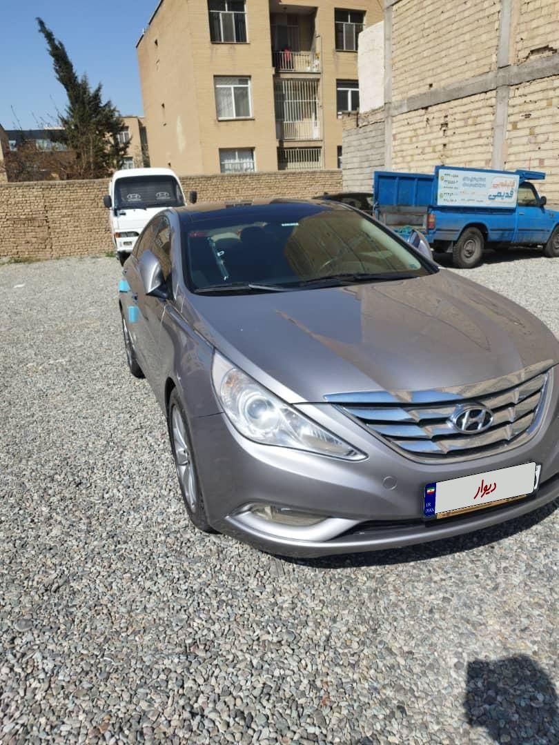 هیوندای سوناتا فول YF - 2011