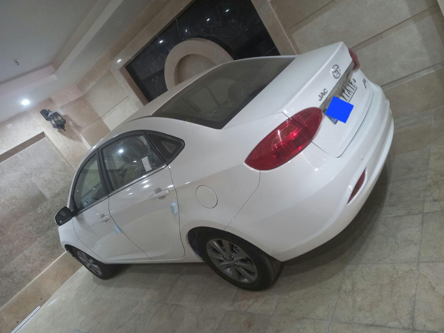 جک J4 اتوماتیک - 2025