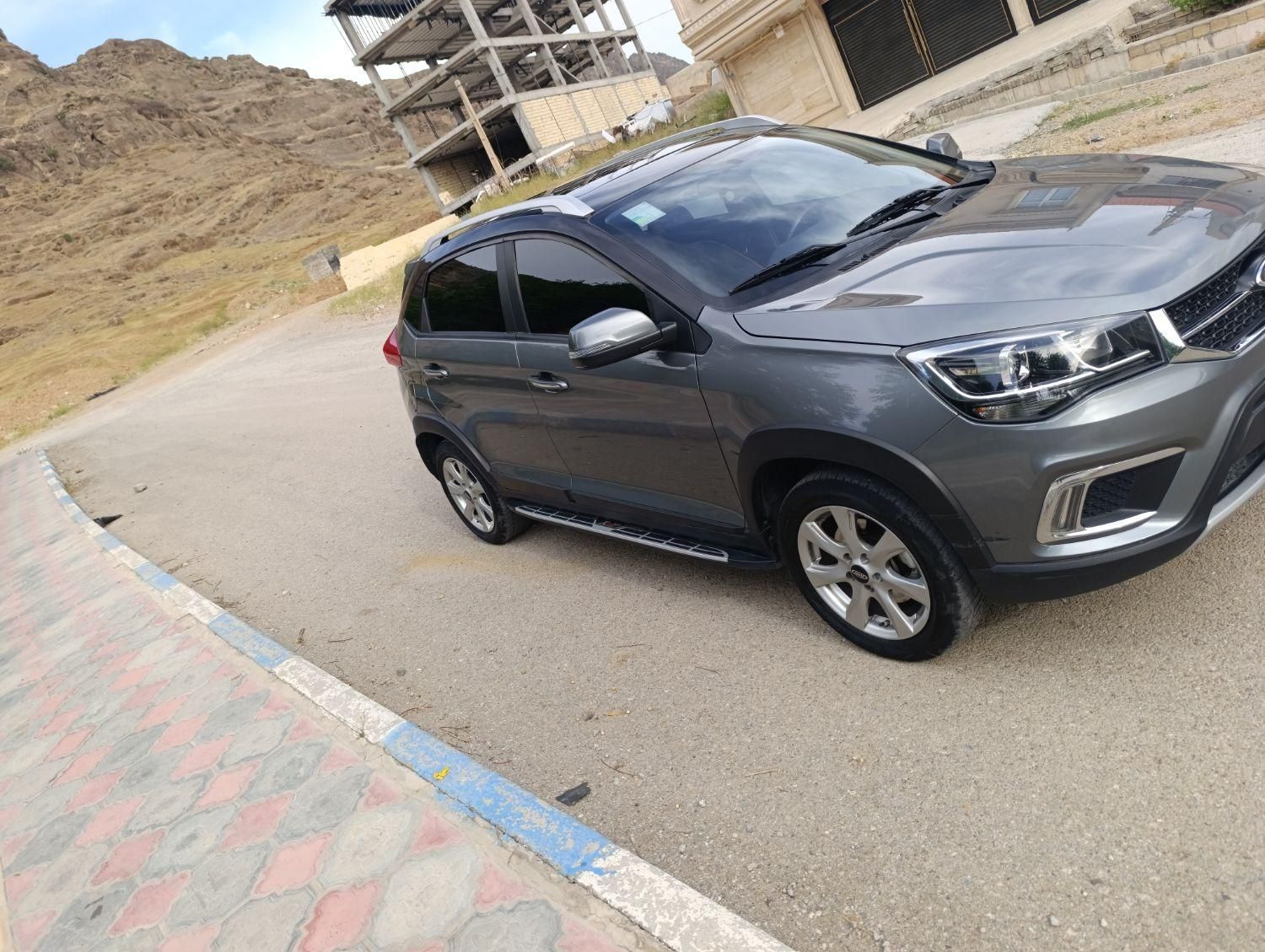 خودرو ام وی ام، X22 آگهی ann_18072353