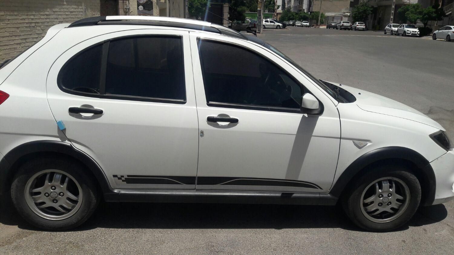 خودرو کوییک، R آگهی ann_18072840